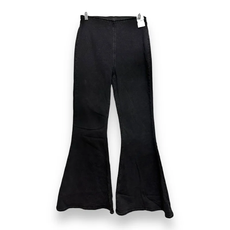 women's denim jeans with pocketsJeans Flared By Forever 21 In Black, Size: M