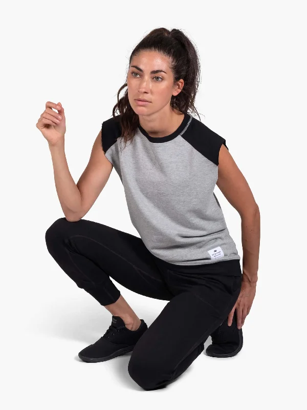 long-sleeved women's topsFame Crew Cut-Off