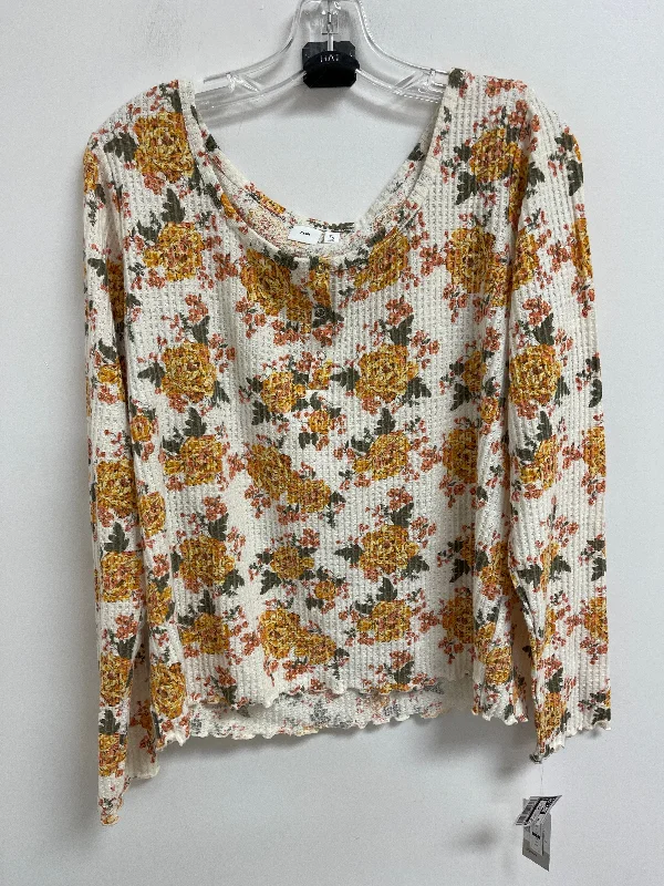 women's tops for those who want to elevate their everyday wear with chic and elegant piecesTop Long Sleeve By Bp In Floral Print, Size: 1x