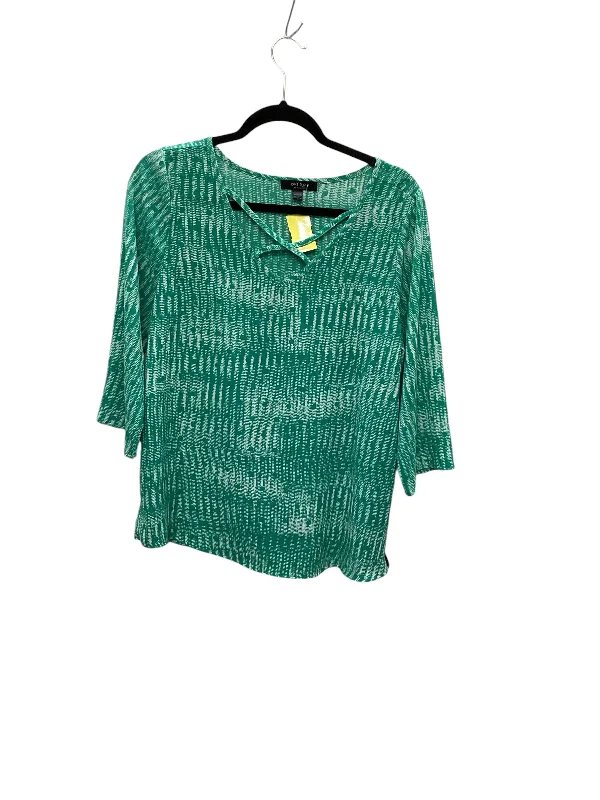 women's tops for those who love to experiment with fashionTop Long Sleeve By Clothes Mentor In Green, Size: L