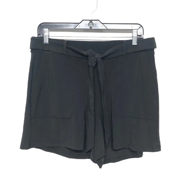 women's knee-length shortsShorts By White House Black Market  Size: M