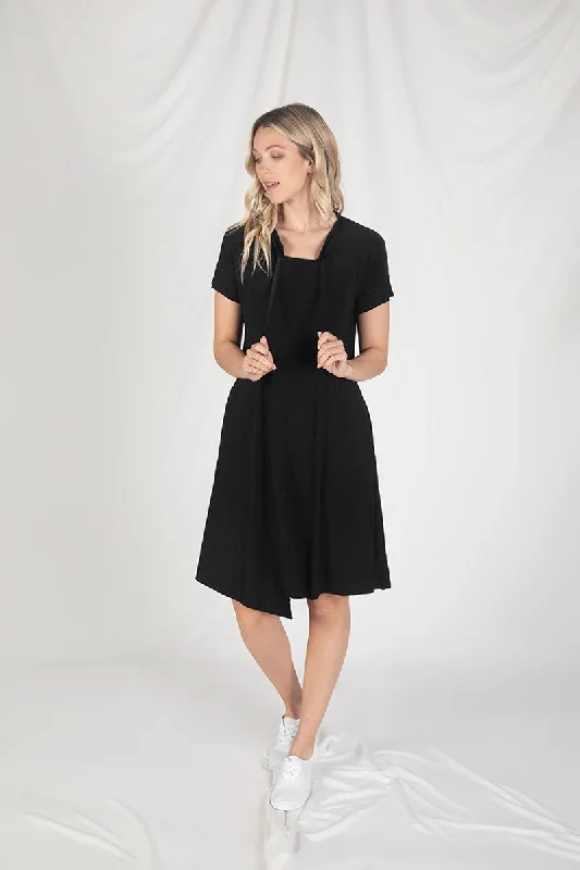 Casual Chic DressMotion Trim Dress | Black