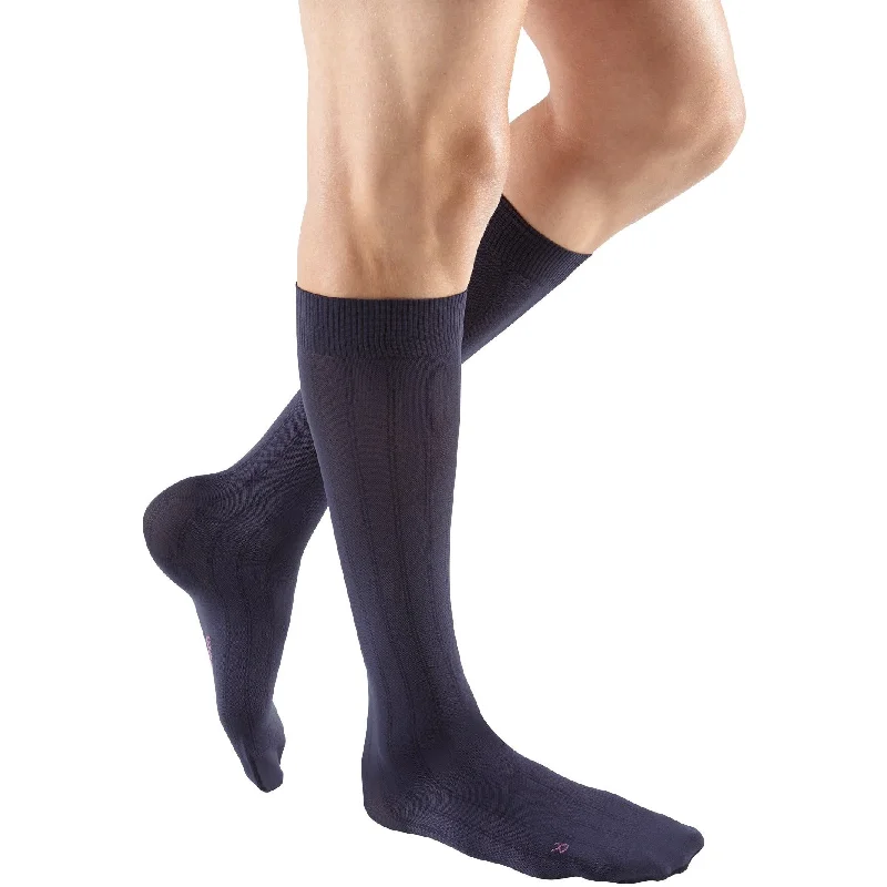 Silk Stockings for Every Lady's LegsMediven for Men Classic Knee High 20-30 mmHg