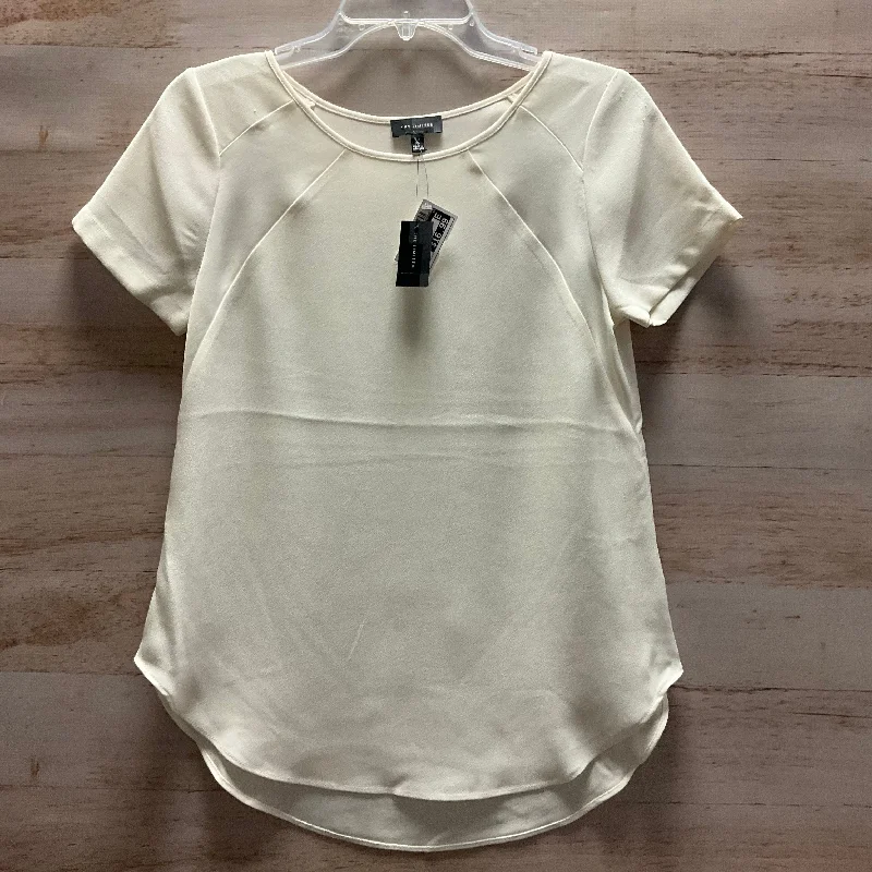 women's tops that offer a perfect blend of style, comfort, and affordabilityTop Short Sleeve By Limited In White, Size: Xs