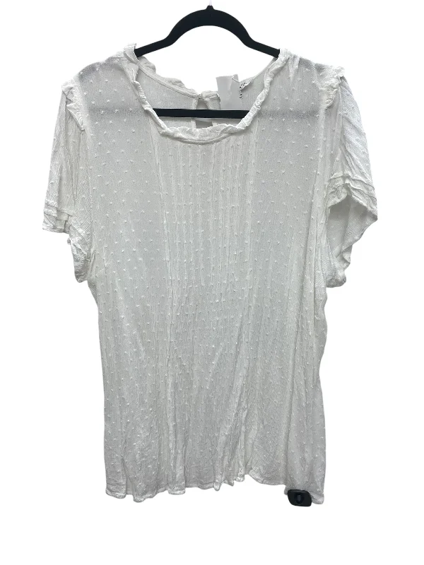 women's tops for fashion-conscious professionalsTop Short Sleeve By Rose And Olive In White, Size: 3x