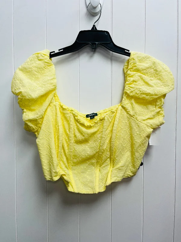 women's tops for vintage fashion enthusiastsTop Short Sleeve By Wild Fable In Yellow, Size: Xl