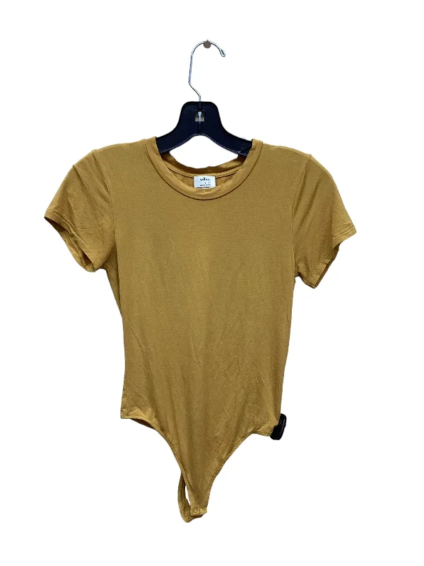 women's tops for those who want to add a pop of color to their outfitsTop Short Sleeve By Wilfred In Yellow, Size: S